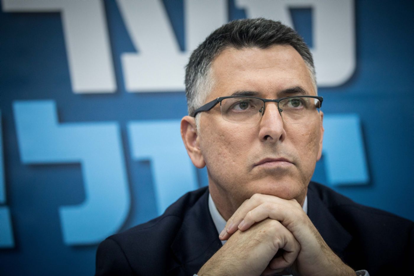 סקר דרמטי: לפיד מזנק; סער מתרסק לחד ספרתי