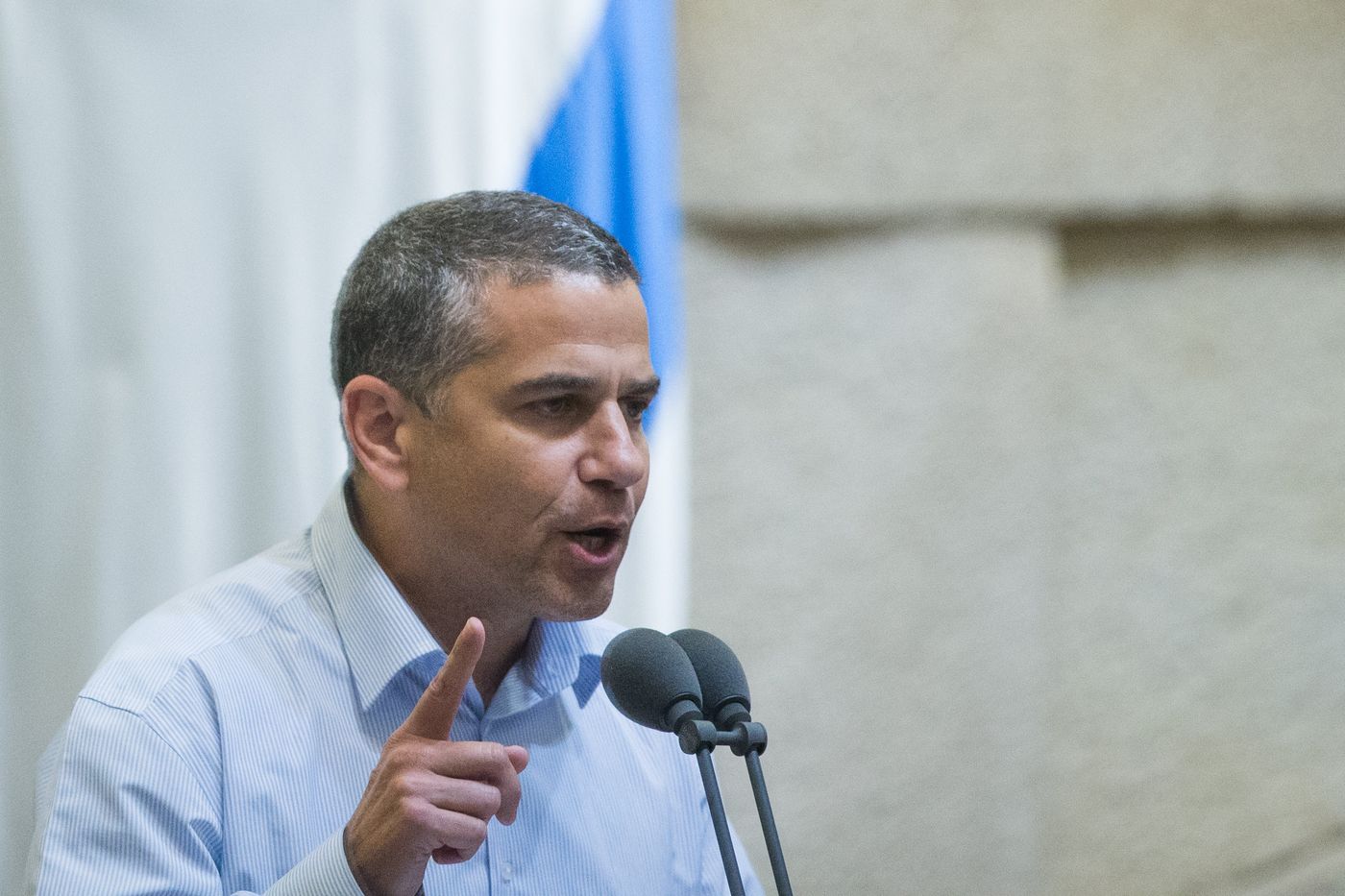 ינון מגל לשופטת: מסרב להתנצל, מדובר באדם בזוי