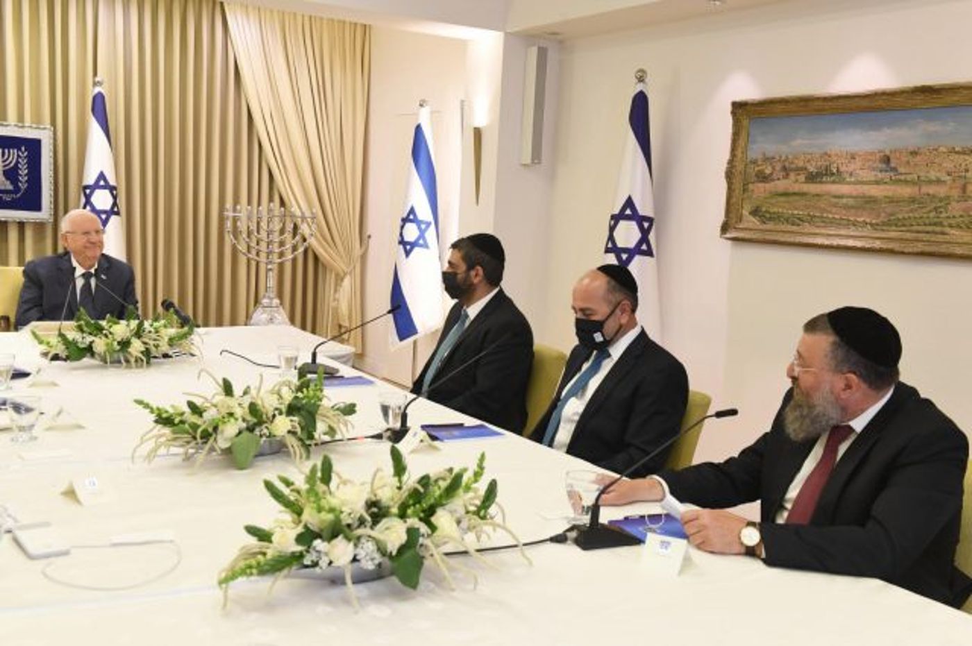 ימינה תמכה בבנט, עדיין רוב לנתניהו | חי מבית הנשיא