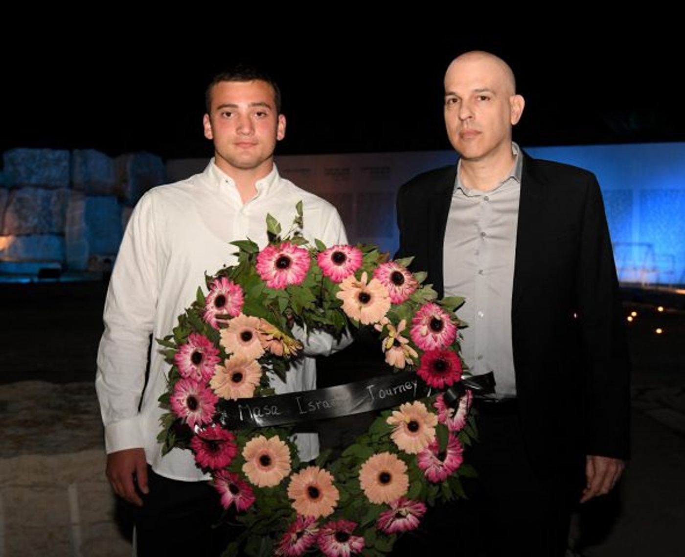 "יזכור" ברחבי העולם: מאות אלפי יהודים בטקס מיוחד