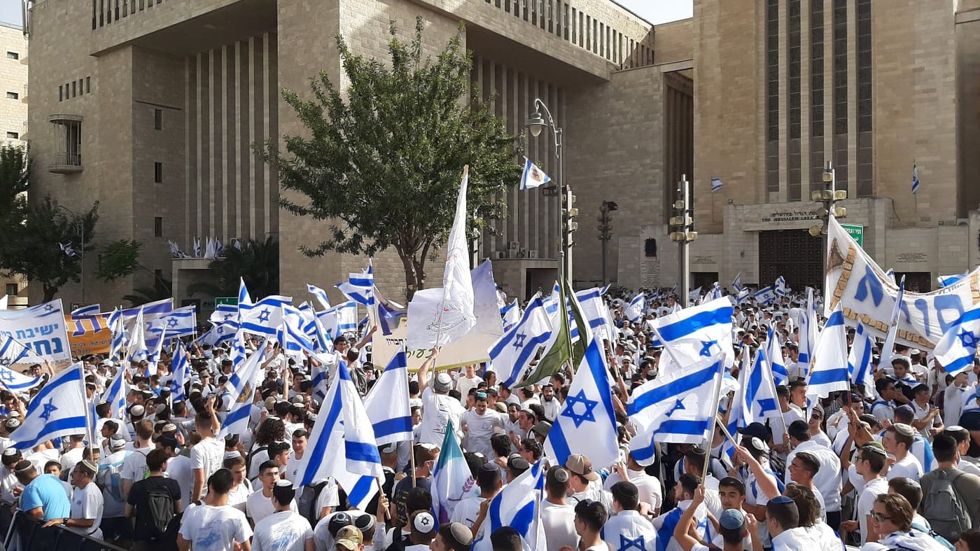 נכנעו ללחץ: המשטרה ביטלה את מצעד הדגלים