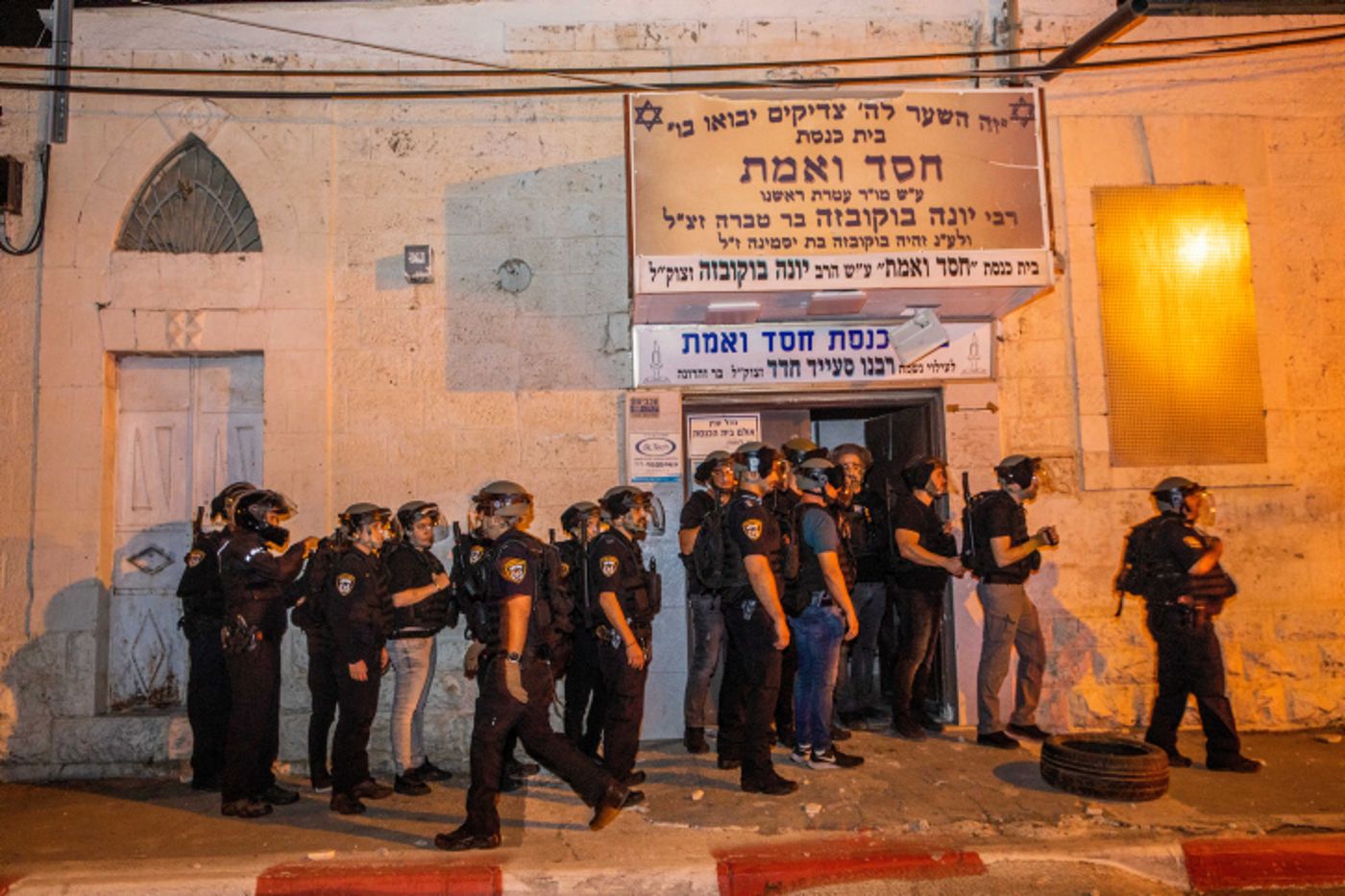 פורעים ערבים הציתו בתי כנסת, מכינה ותלמודי תורה