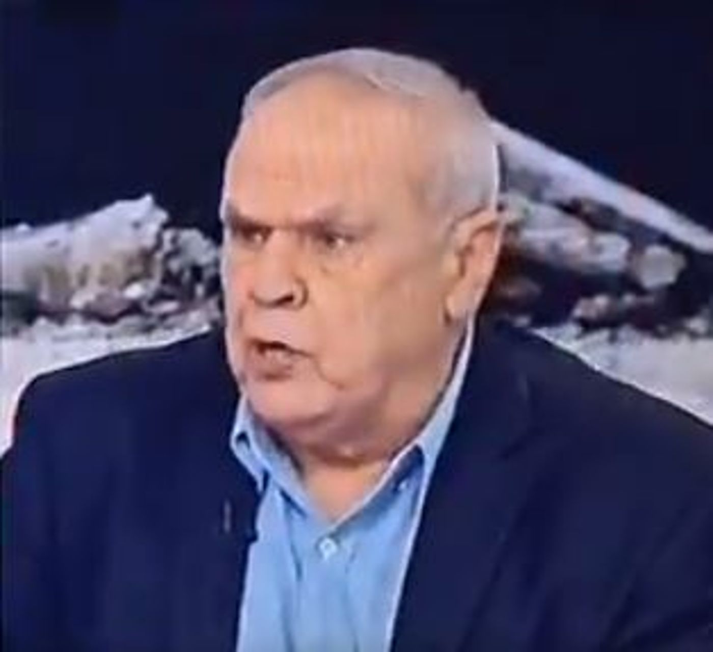 רוני דניאל הטיח בדנה ויס: 'אל תטיפי מוסר; תשתי מים'