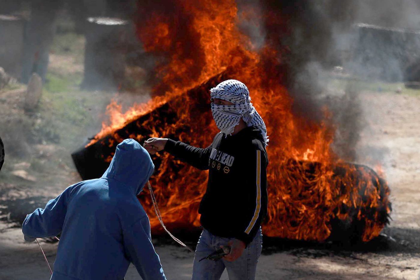 בנימין: נער הותקף במוטות ברזל ואבנים