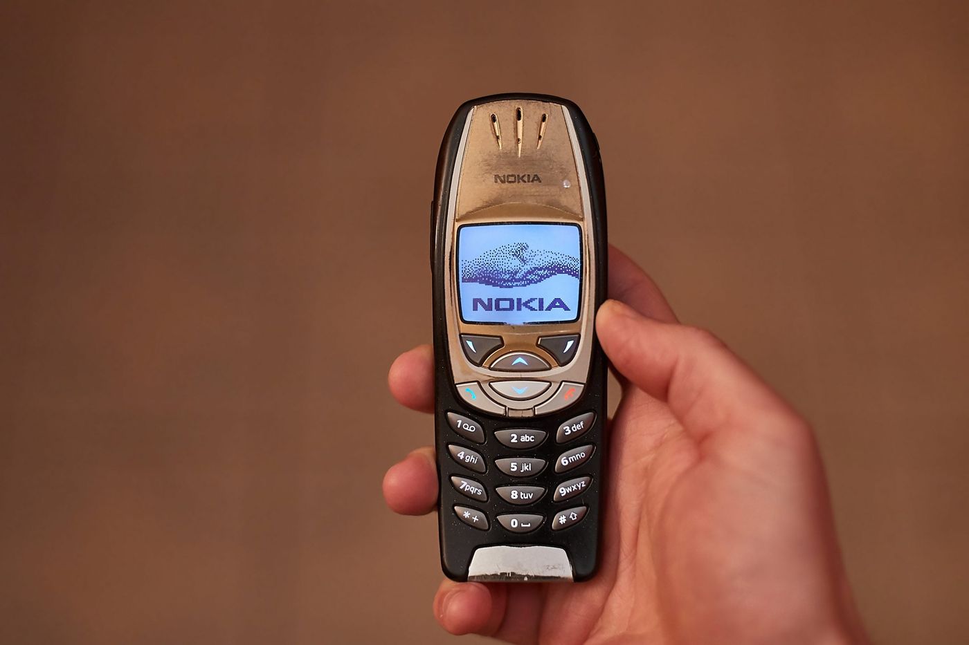 בדרך ל-5G: תופסק המכירה של מכשירי סלולר ישנים