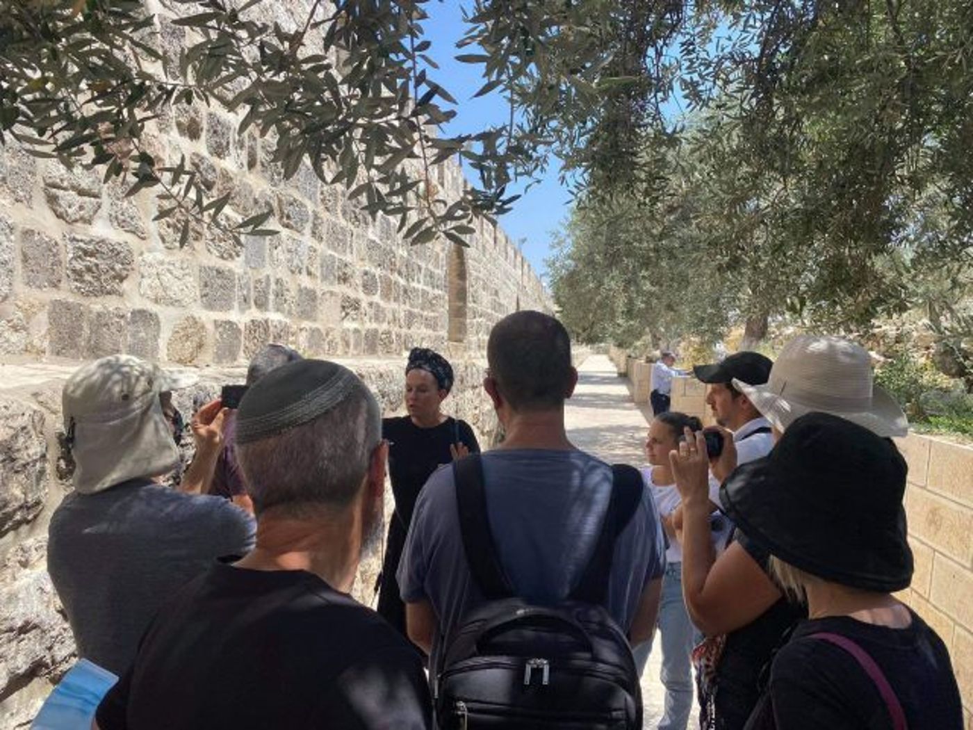 מה עשתה צופית גרנט בכיסוי ראש בהר הבית?