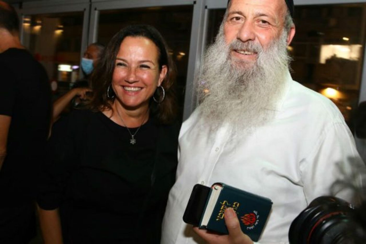 לא מסתתרים: שולי רנד וצופית הגיעו יחדיו לאירוע