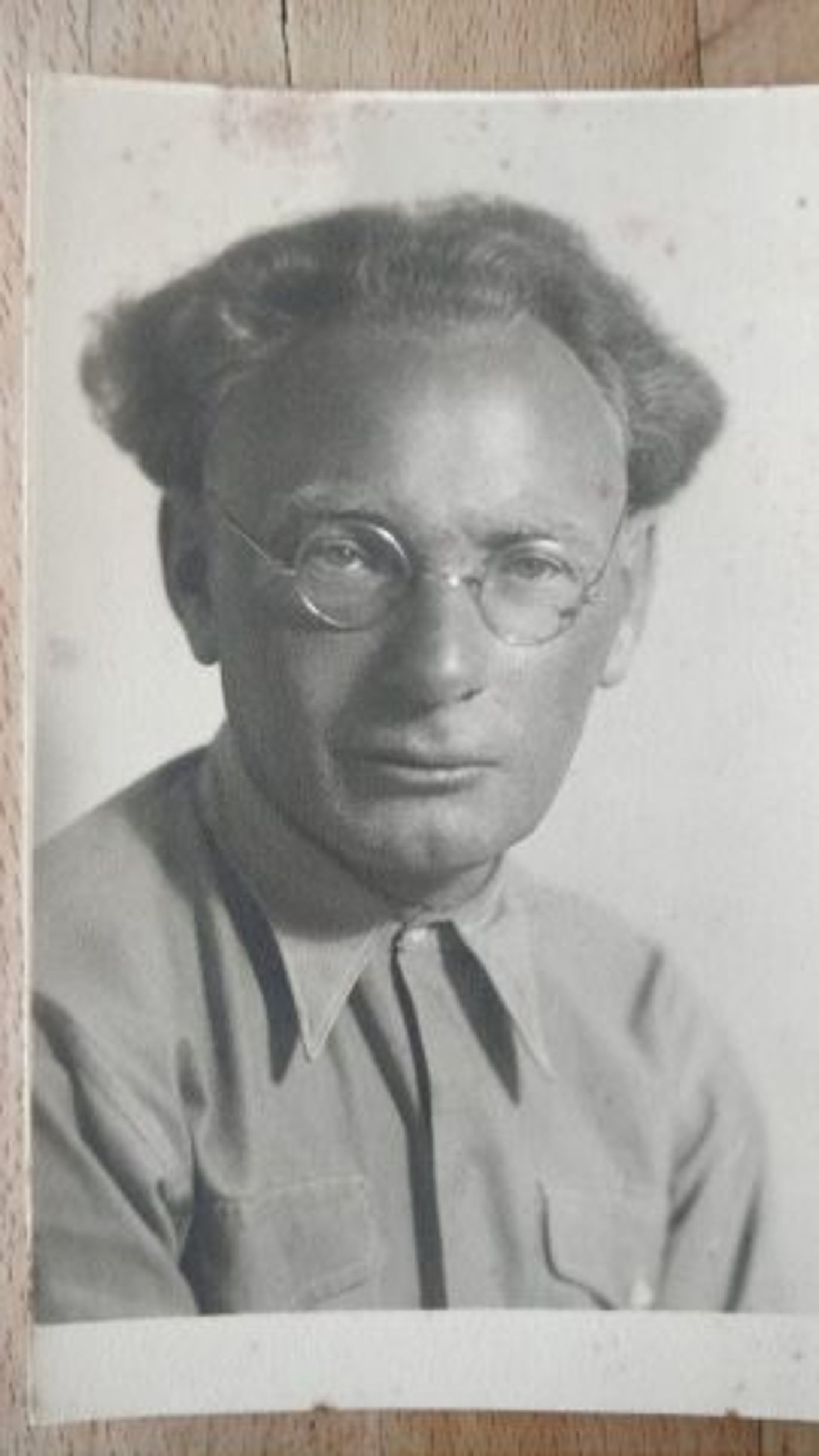 הסופר יצחק דמיל שווגר (מתוך אוסף משפחתי)
