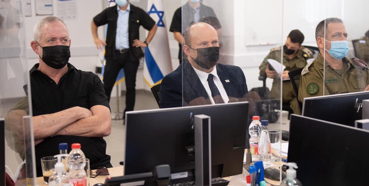 בנט לבני 50 ומעלה: "להישמר בצורה הדוקה"
