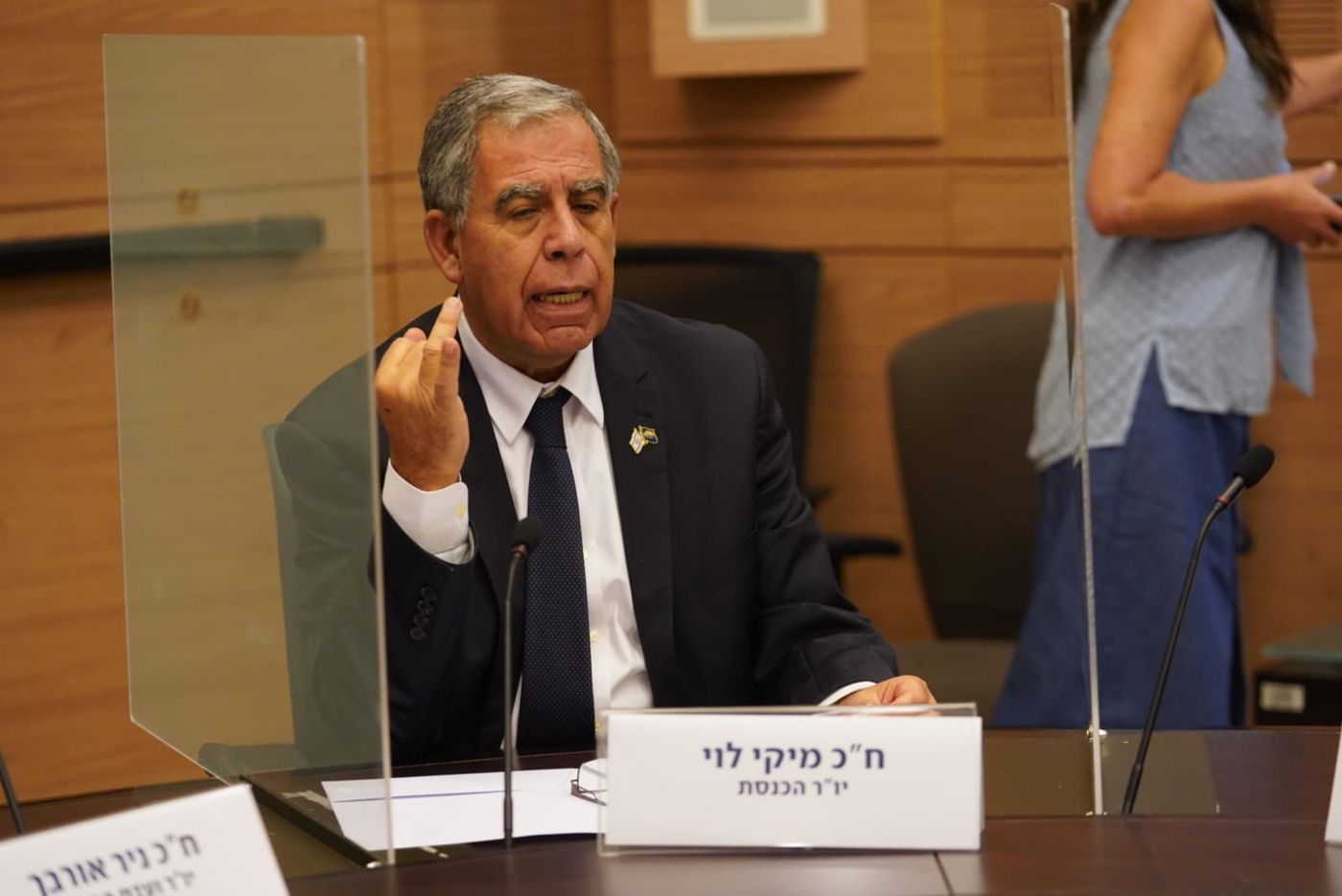 מיקי לוי: הזהרתי שבלי ועדת האתיקה, נדרדר לאלימות