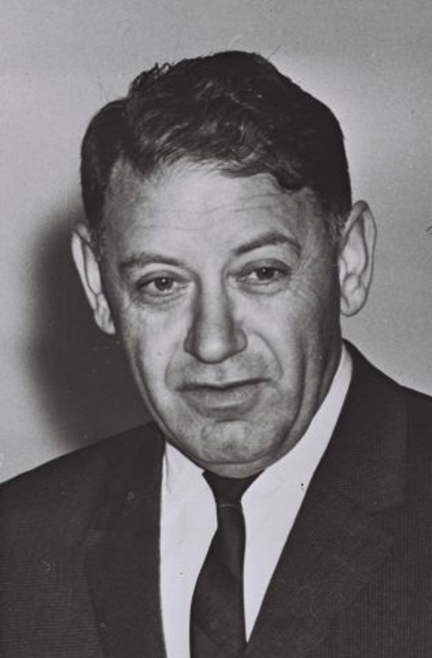 אברהם עופר (מתוך: אוסף התצלומים הלאומי, לשכת העיתונות הממשלתית)