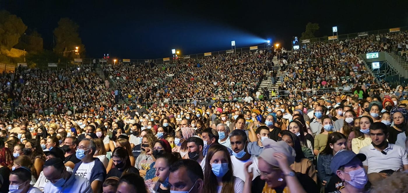 צפו: חנן בן ארי ותושבי בנימין הרעידו את בריכת הסולטן