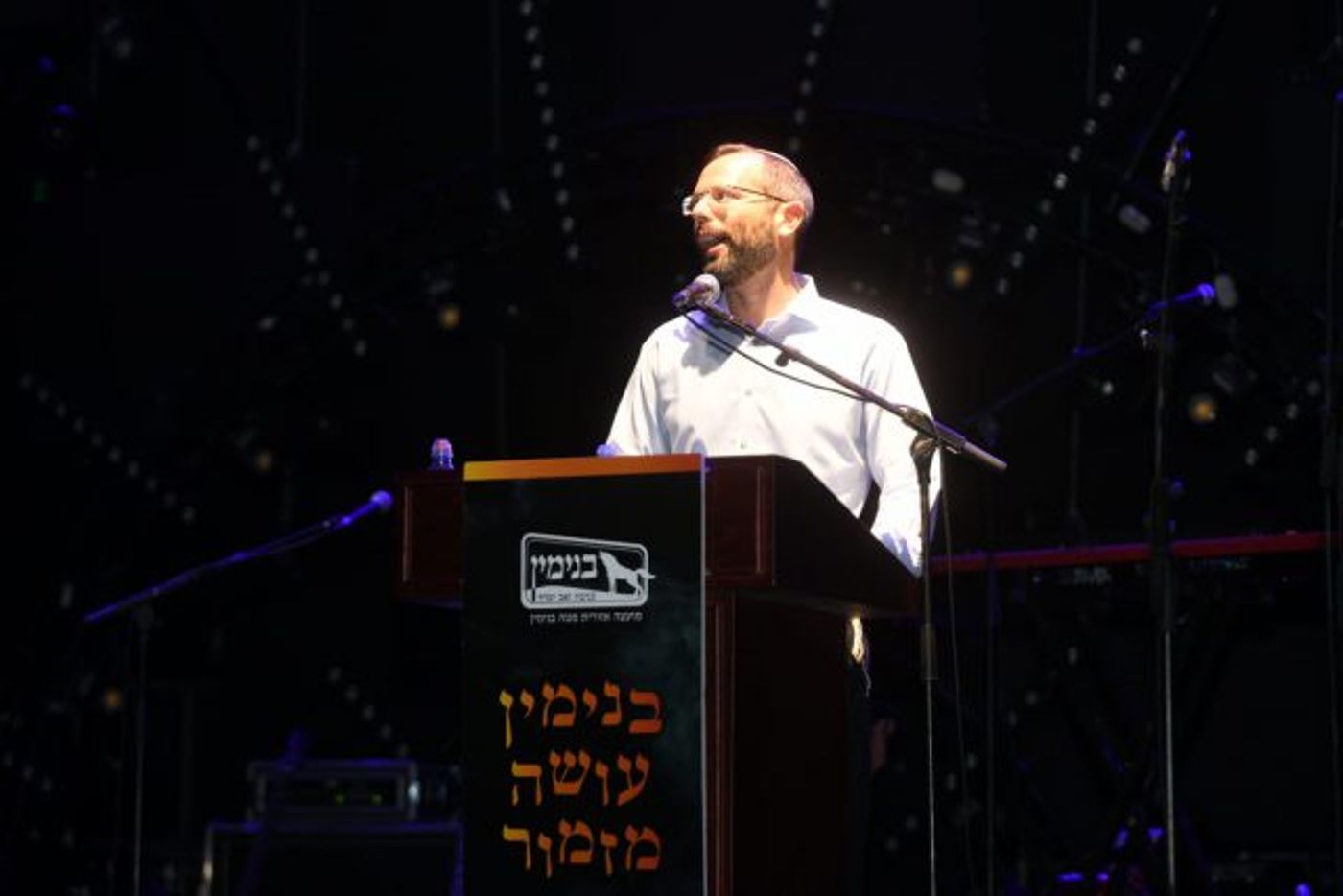 צפו: חנן בן ארי ותושבי בנימין הרעידו את בריכת הסולטן