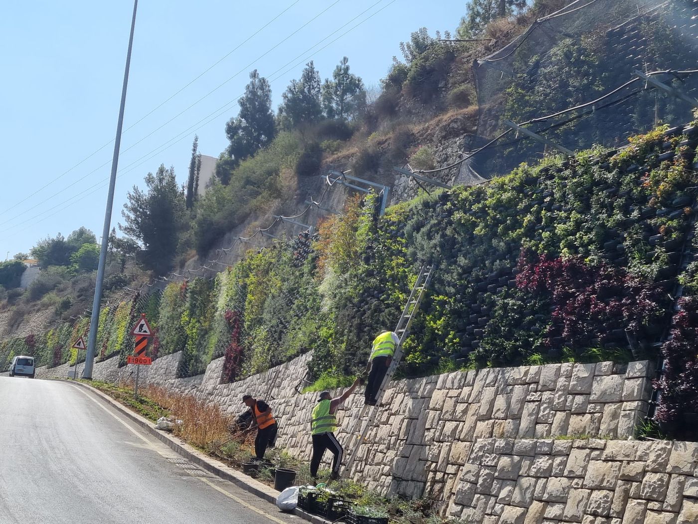 השער החדש: "הקיר הירוק" נחנך בכניסה לירושלים
