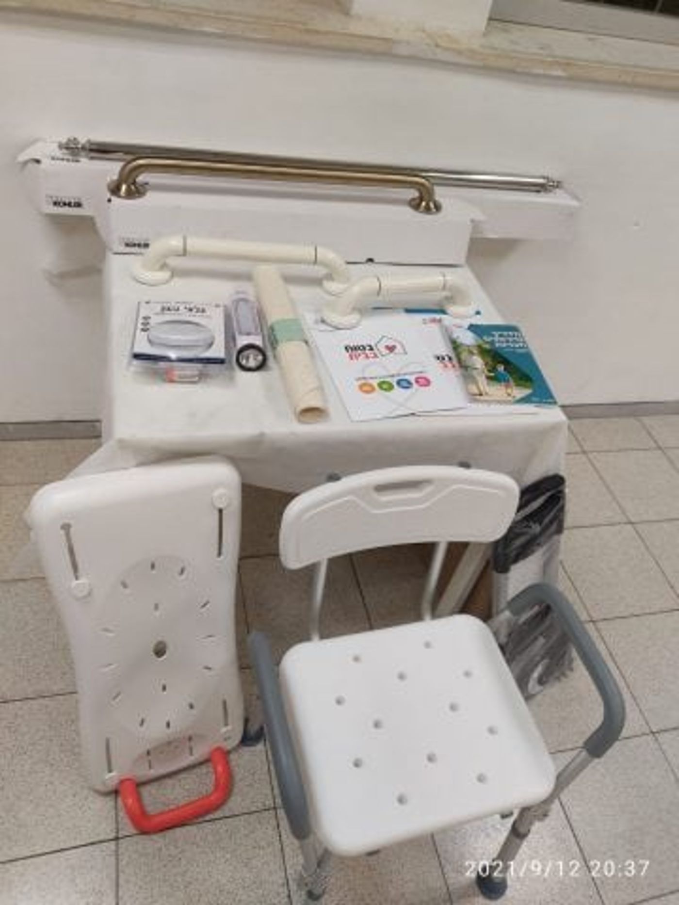 הערכה להתקנה בבית הקשיש (דוברות עיריית ירושלים)