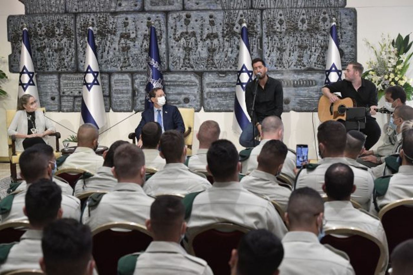 נשיא המדינה ורעייתו אירחו את חבריו של בראל חדריה ז"ל