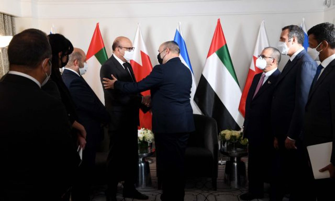 בנט קיים פגישה עם שרי החוץ של בחריין והאמיריות