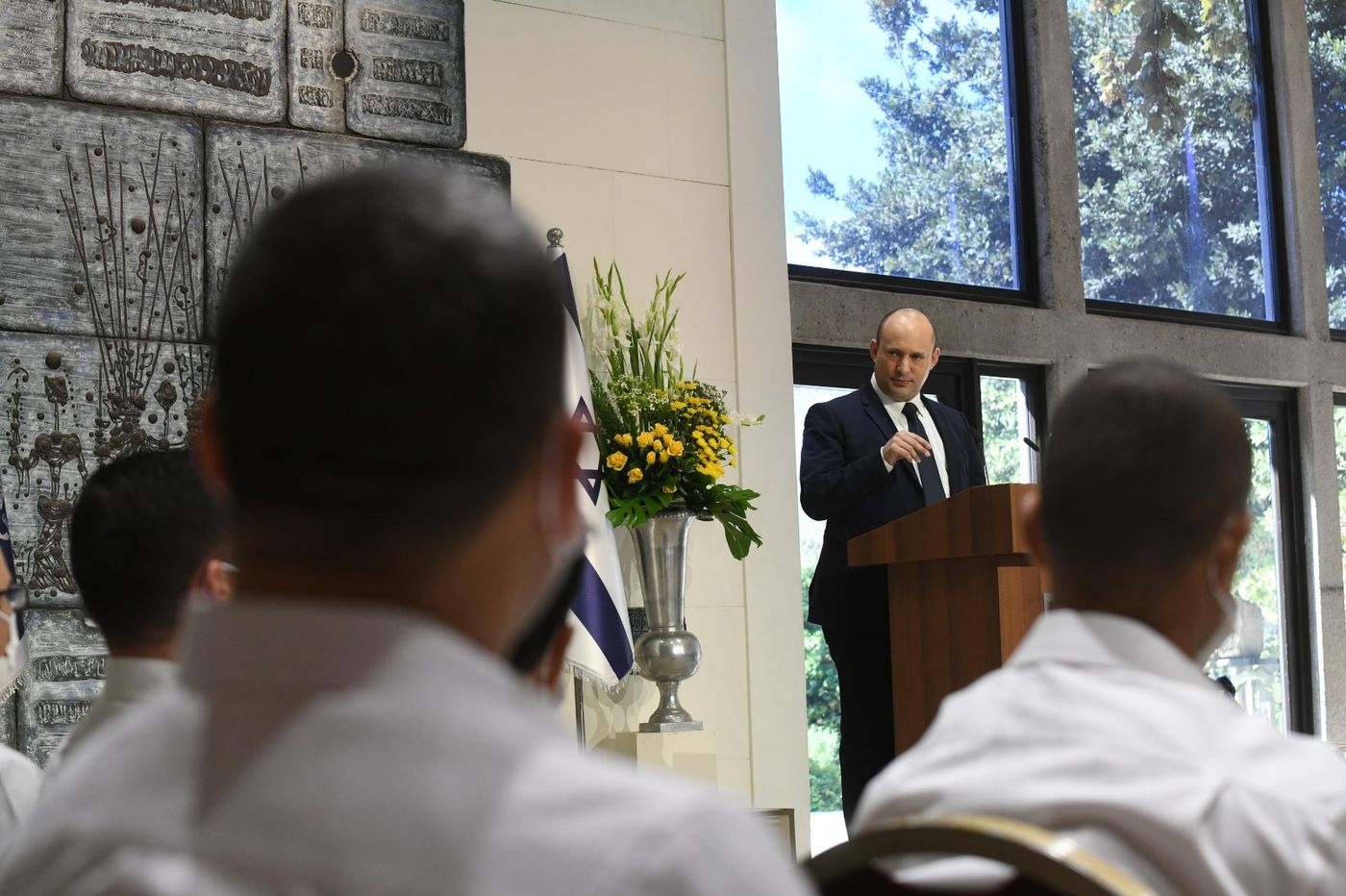בנט מבהיר: "מעורבות השב"כ תהיה מוגבלת"