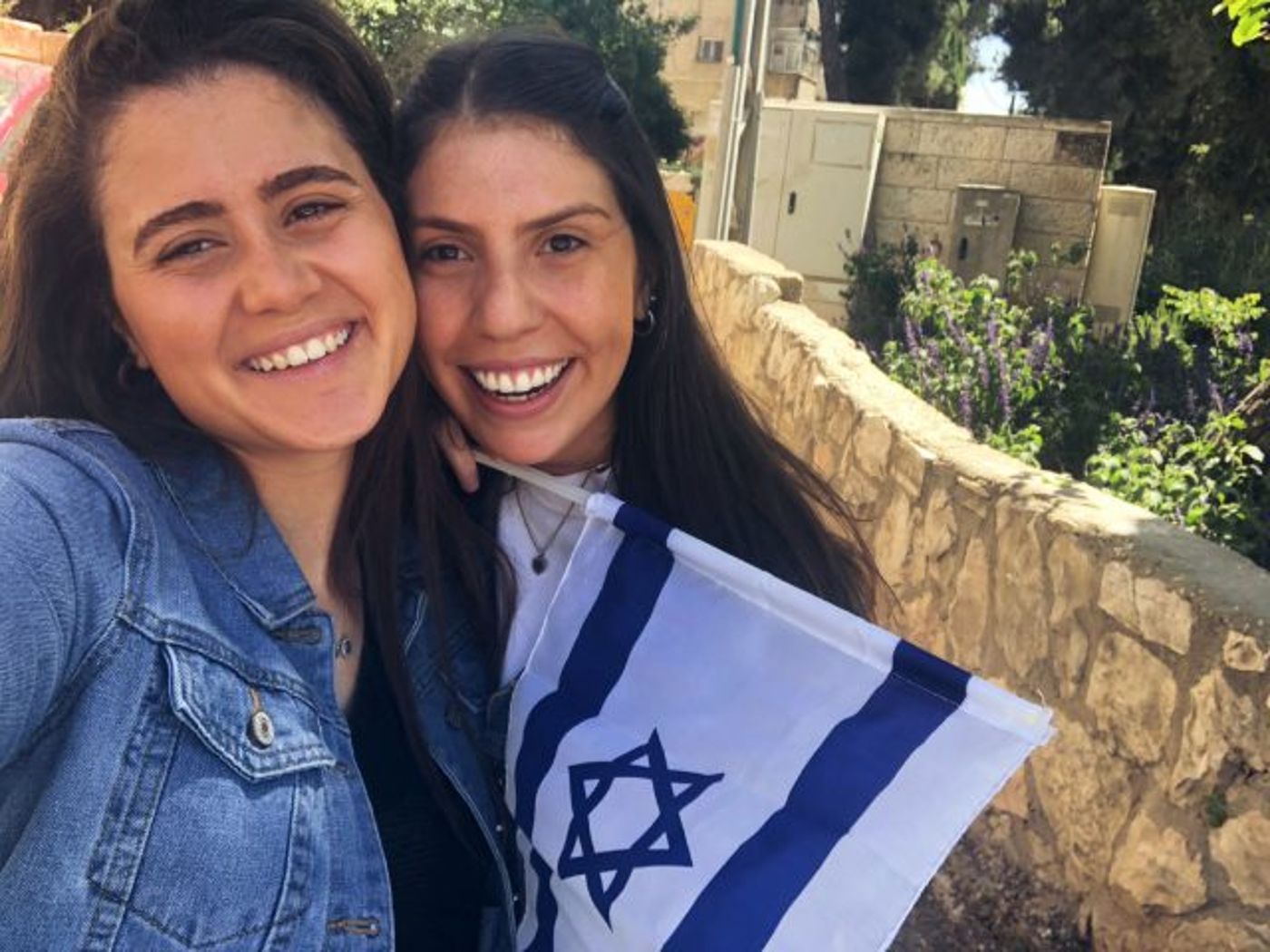 מתחילה מחדש בארץ ישראל