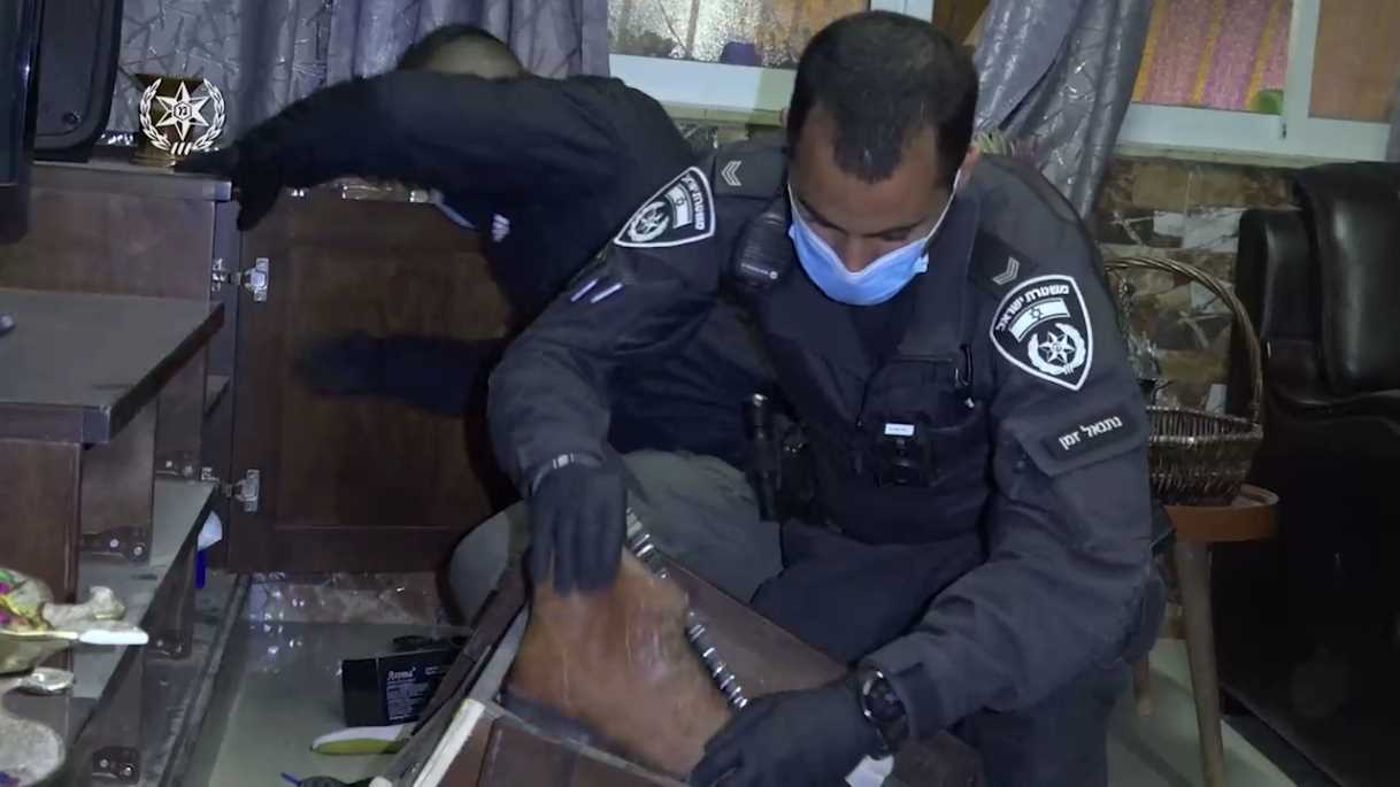 צפו: מבצע משטרתי ענק נגד הפשיעה הבדואית