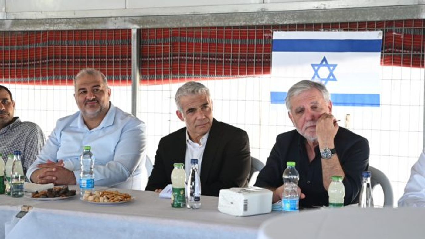 שקד יודעת? לפיד מסדיר את הבנייה הבדואית