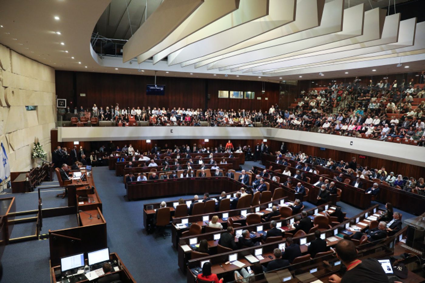 ח"כית ראשונה שוקלת לפרוש מהקואליציה