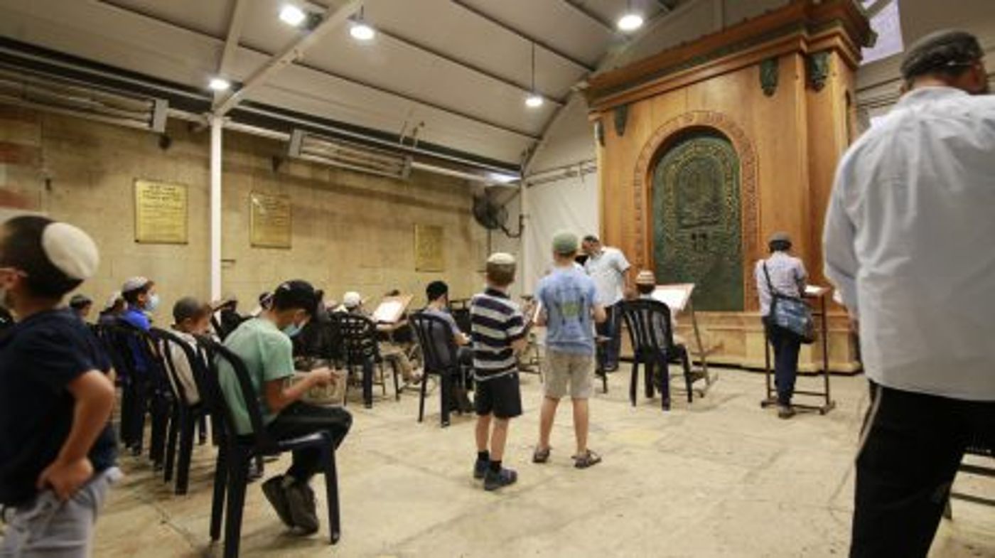 הרב אליהו קורא לחזק את הנוכחות במערת המכפלה