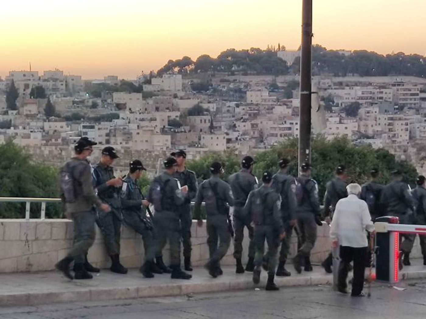 המשטרה נערכת ברחבת הכותל המערבי הבוקר