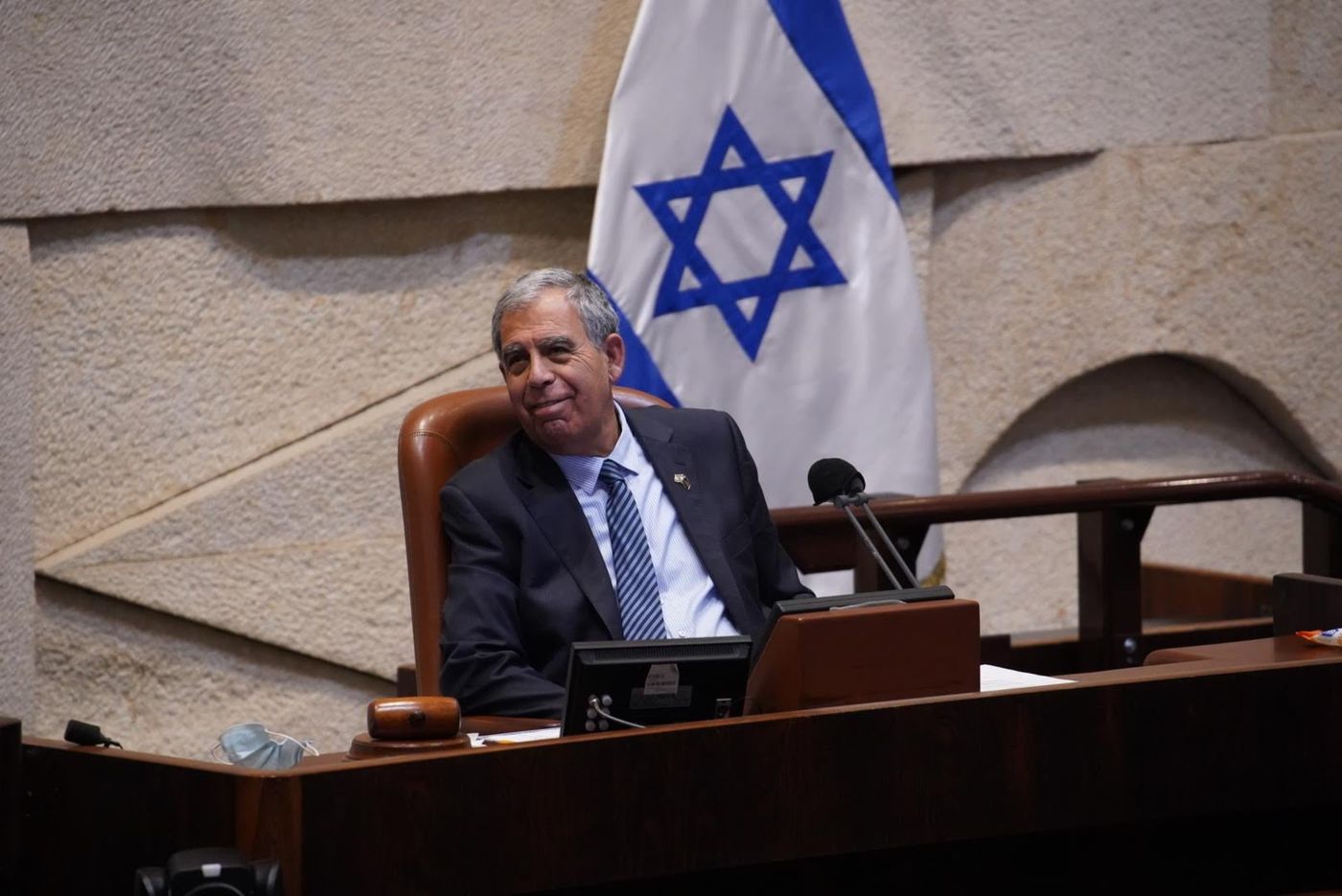 מיקי לוי: נתניהו בפחדנותו ברח ממתווה הכותל