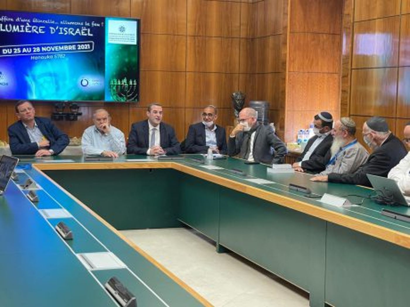 כלפון יוצא לביקור בצרפת: "מסר עוצמתי של חיבור"