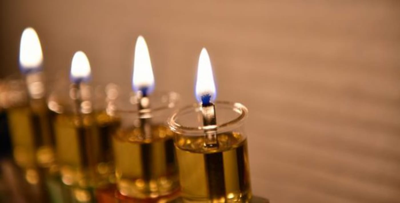 אחת ולתמיד: כך תצלחו את חג החנוכה בלי ייסורי מצפון