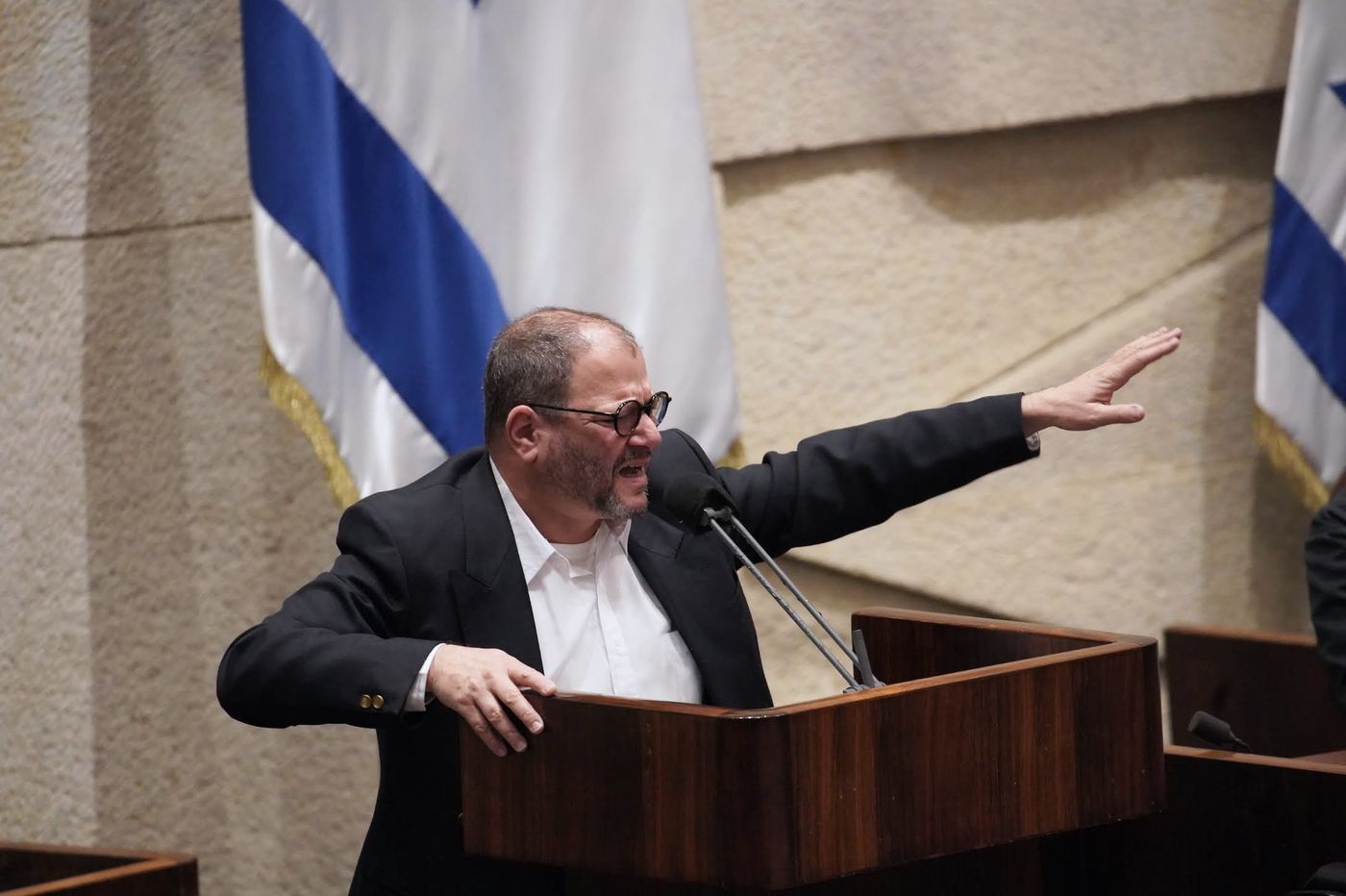 כסיף לשקד: לא לגירוש, לא לטיהור האתני