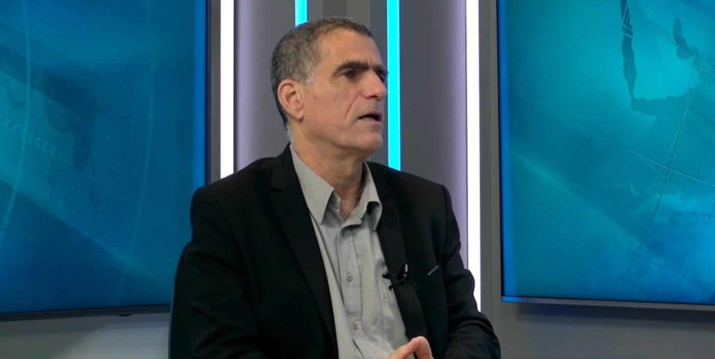 מוסי רז באולפן: "לא חושב שבנט ירצה להיזכר ככה"