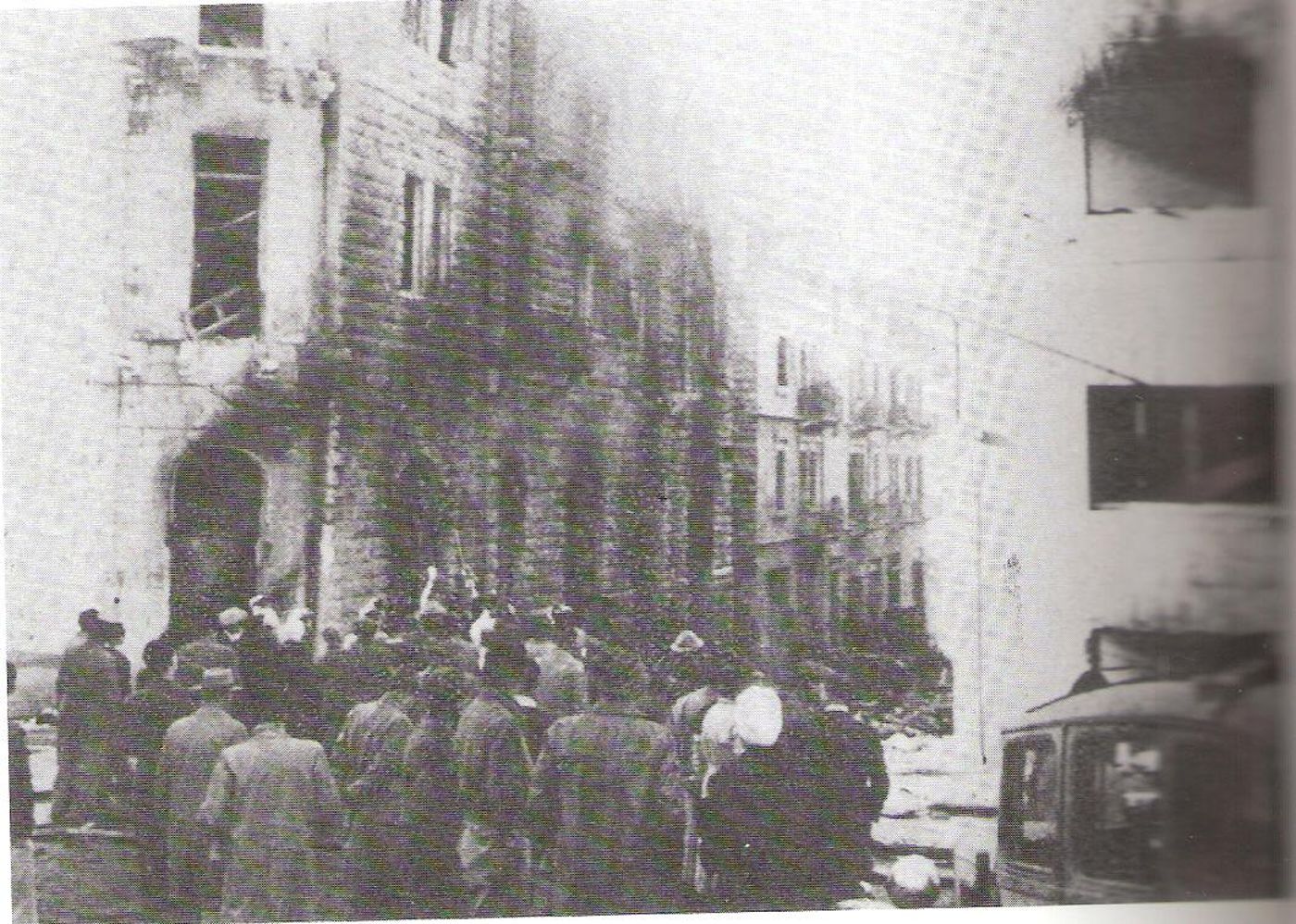 היום בהיסטוריה: הערבים מפוצצים את הפלסטיין פוסט