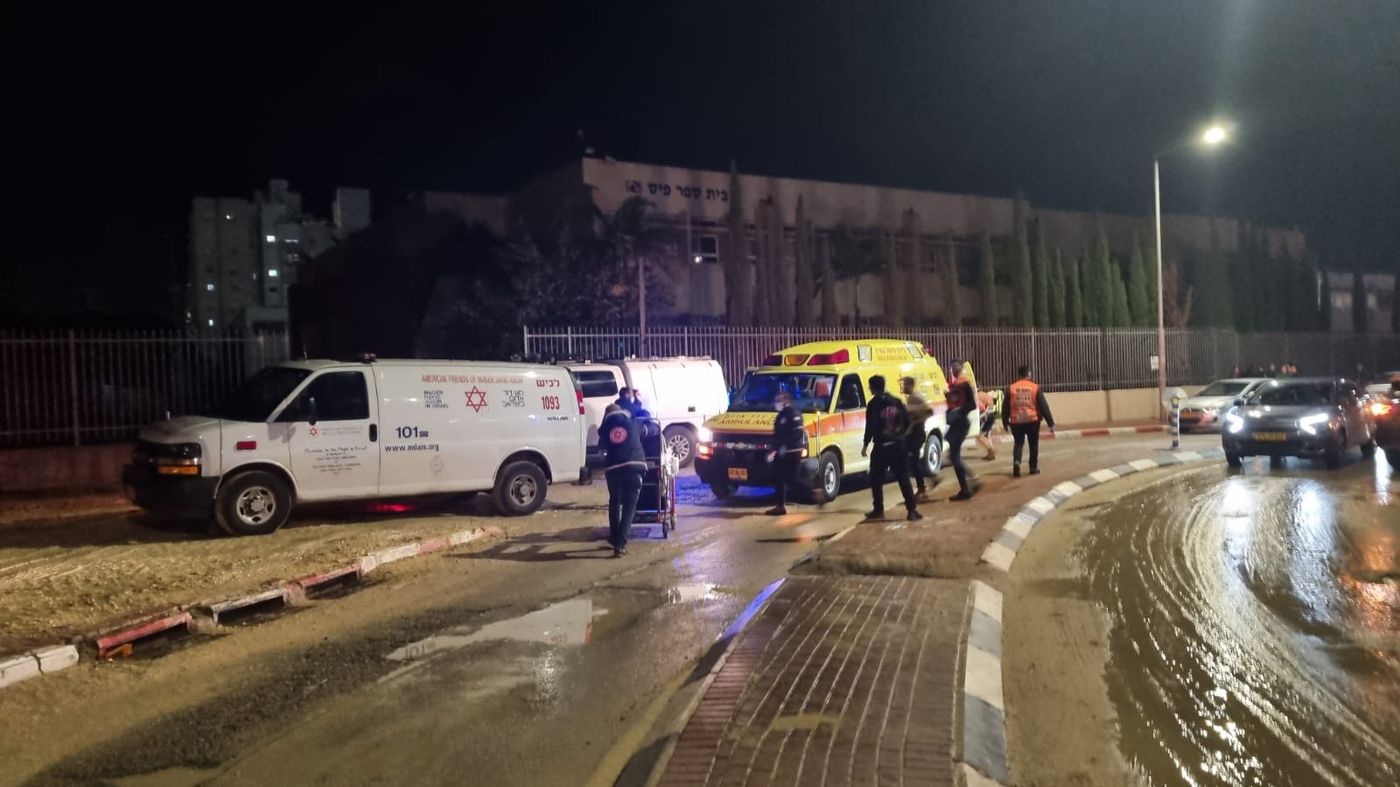 דקירות באשקלון: 3 אחים נפצעו באורח קשה