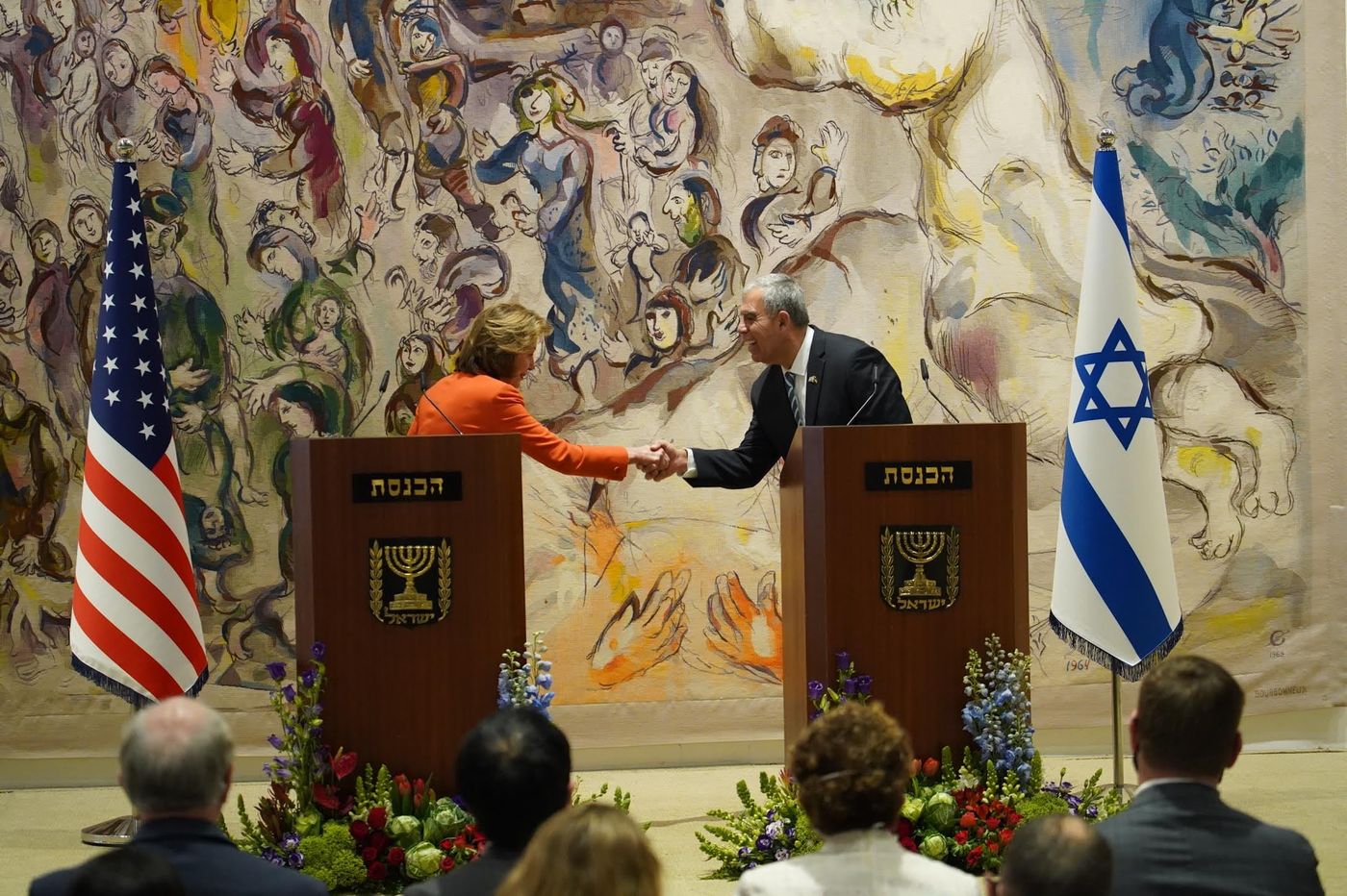 ננסי פלוסי: ארה"ב מחויבת לפתרון שתי המדינות