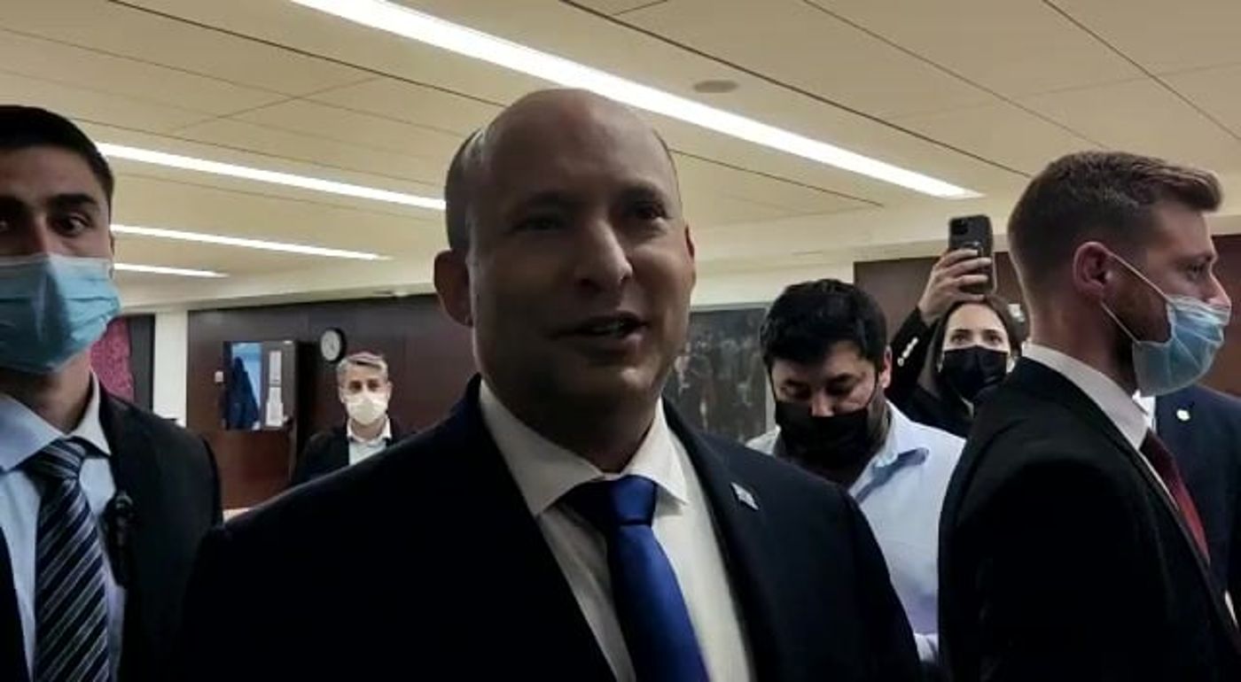 בנט מגיב על משבר גנץ: "יש בעיה, נפתור אותה"