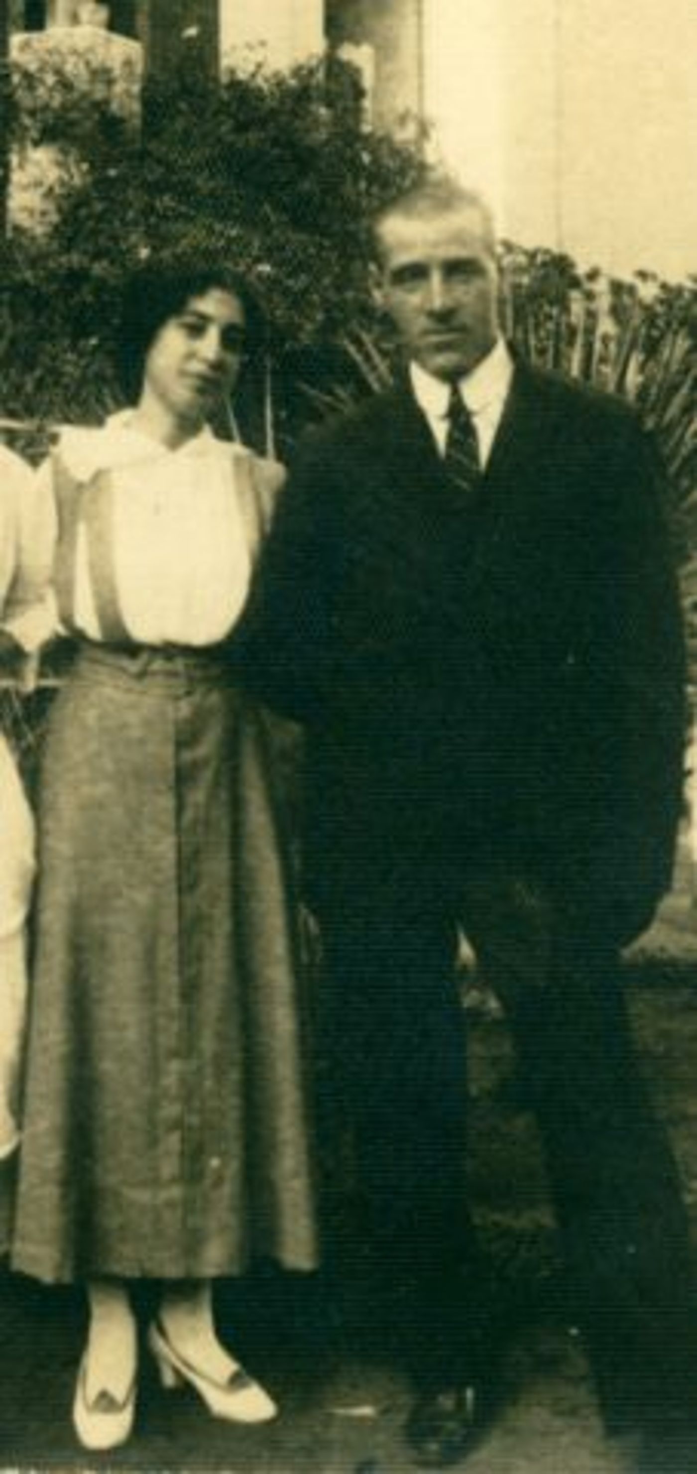 יוסף ופירה, מצרים, 1916 (באדיבות בית המכירות קדם)