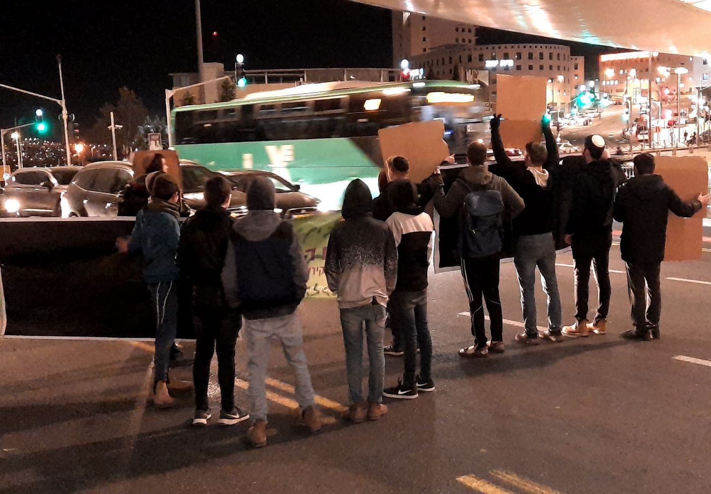מחאה בירושלים: "איילת, עצרי את מסע ההרס"