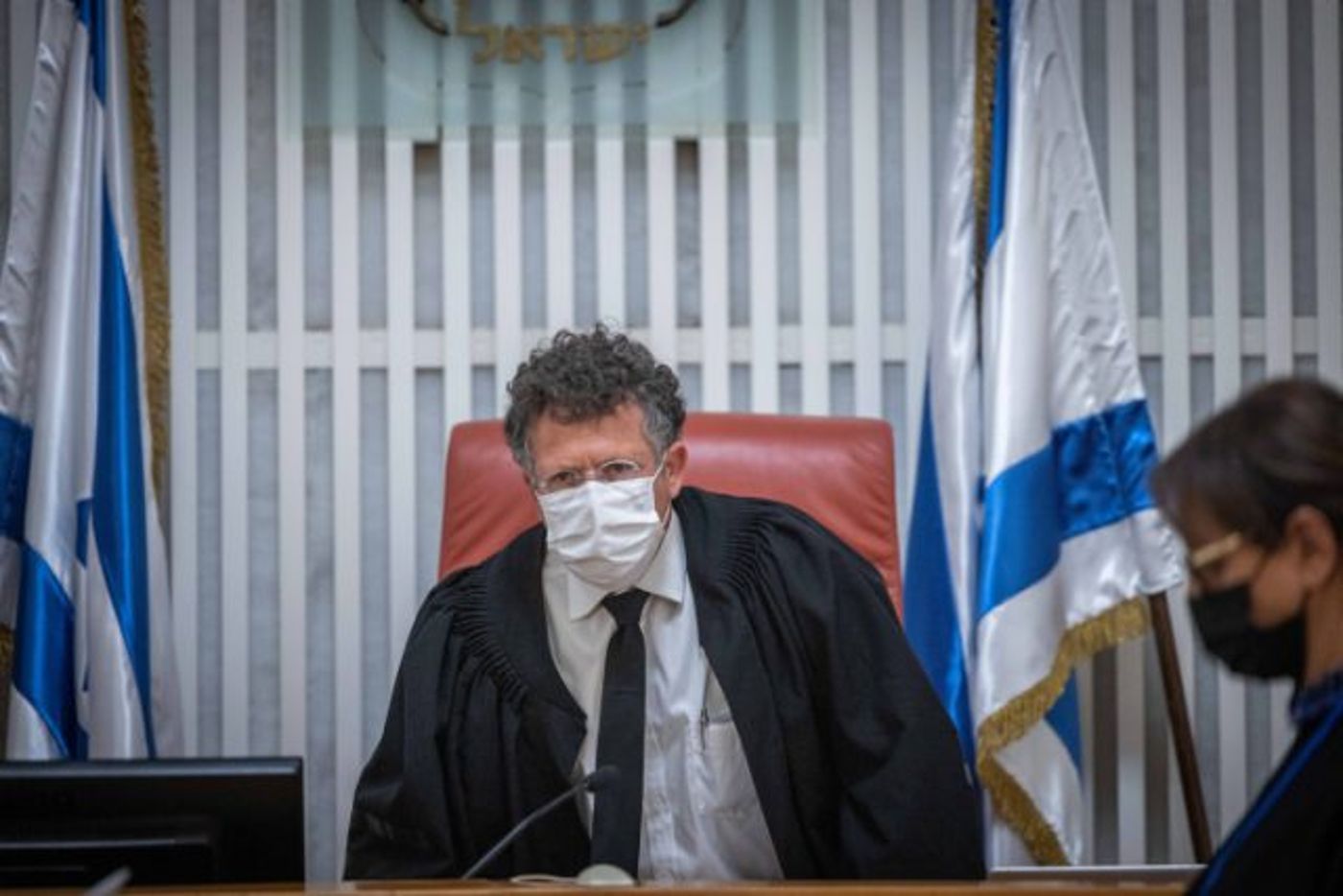 ממתינים להכרעה בעליון