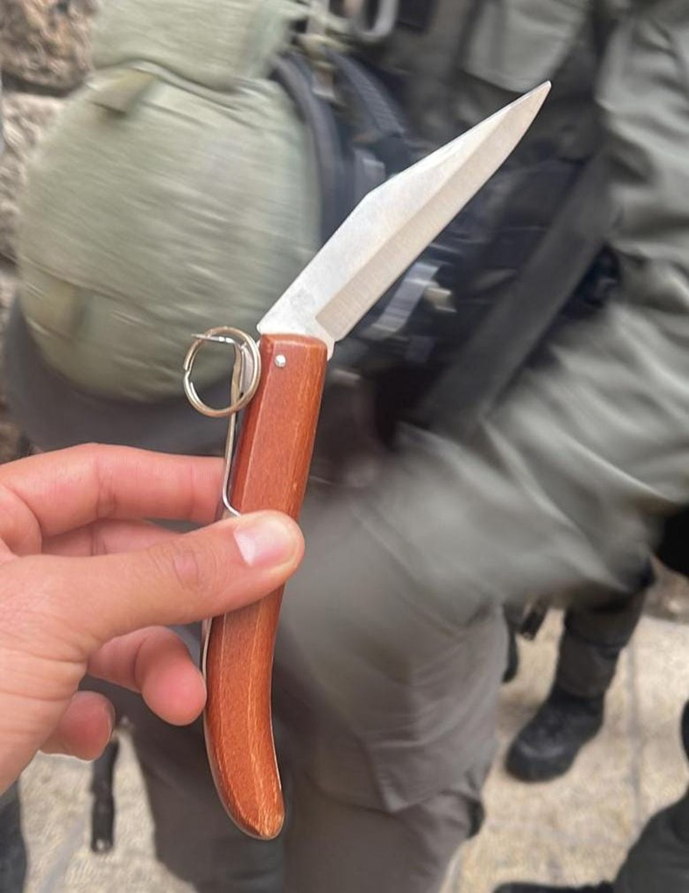 שלושה שב"חים הגיעו עם סכין לעיר העתיקה בירושלים
