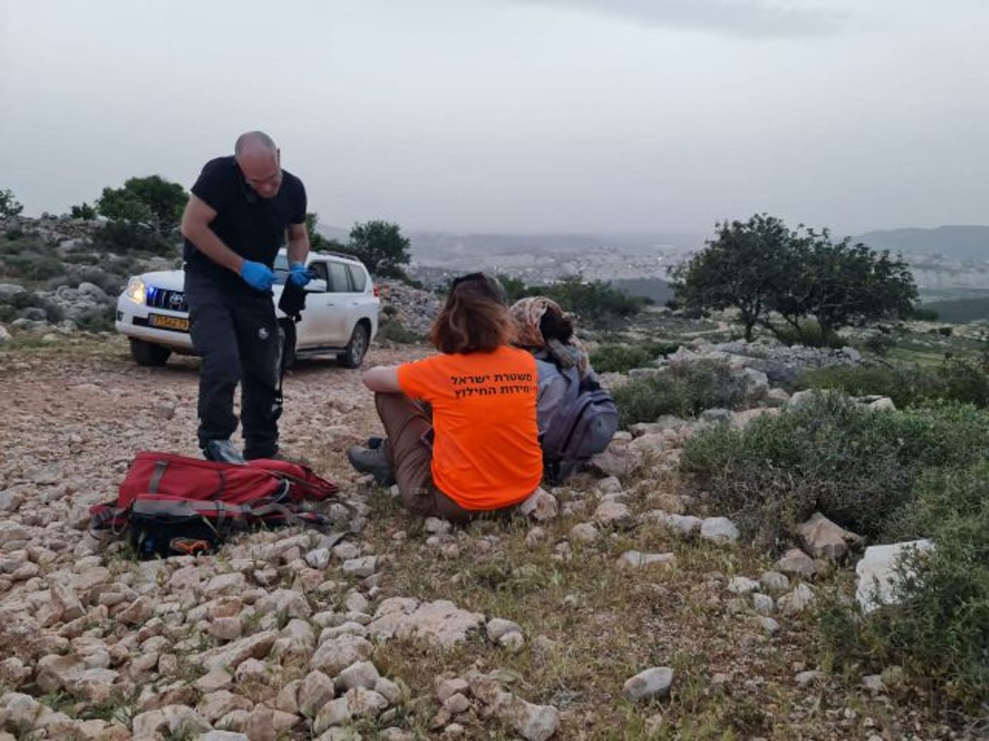 החום הכבד: צעירה חולצה משמורת נחל דולב