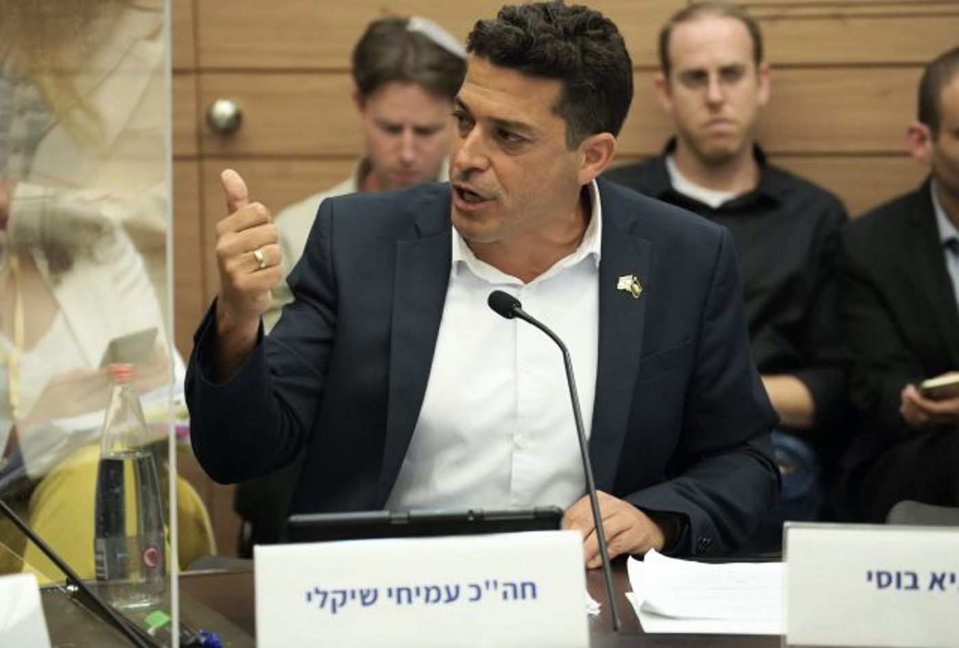 שיקלי בדיון