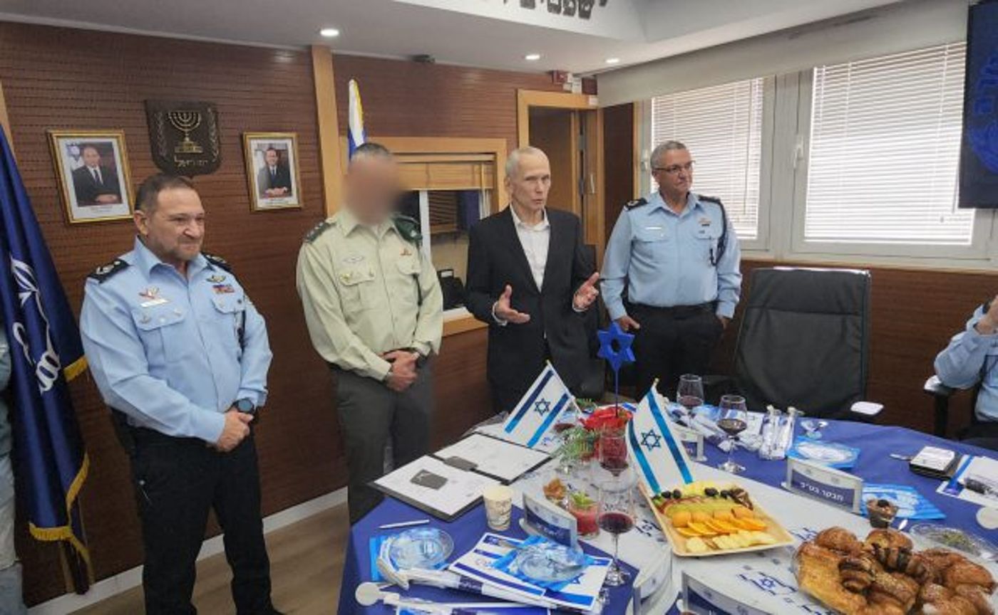 טקס הענקת הדרגה למפקד הימ"מ (קרדיט: דוברות המשטרה)