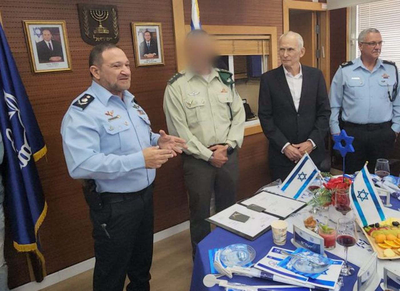 טקס הענקת הדרגה למפקד הימ"מ (קרדיט: דוברות המשטרה)
