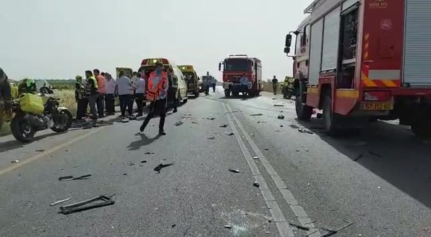תאונת הדרכים בדרום: 3 הרוגים – 21 יתומים