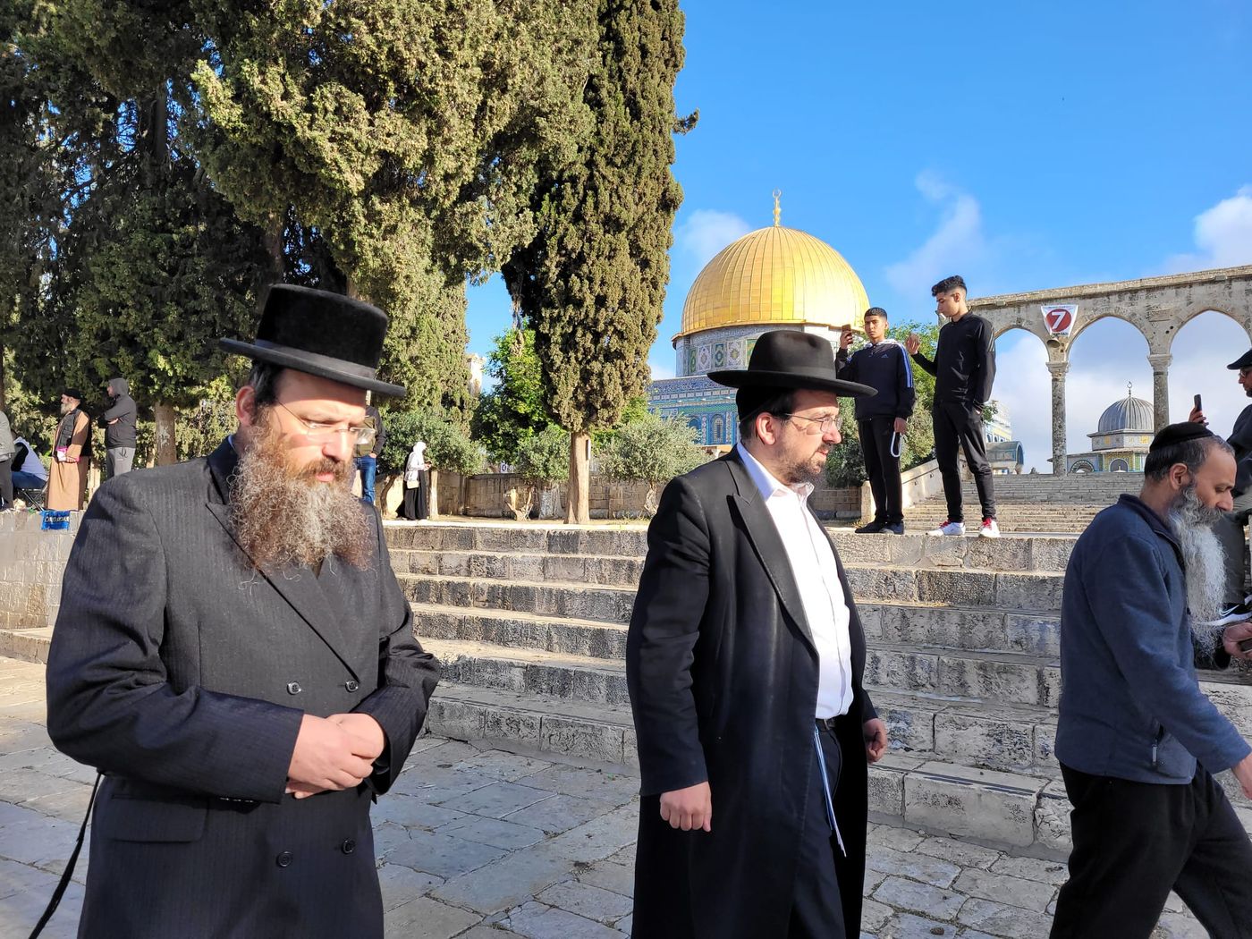 צפו: הר הבית נפתח מחדש לעליית יהודים