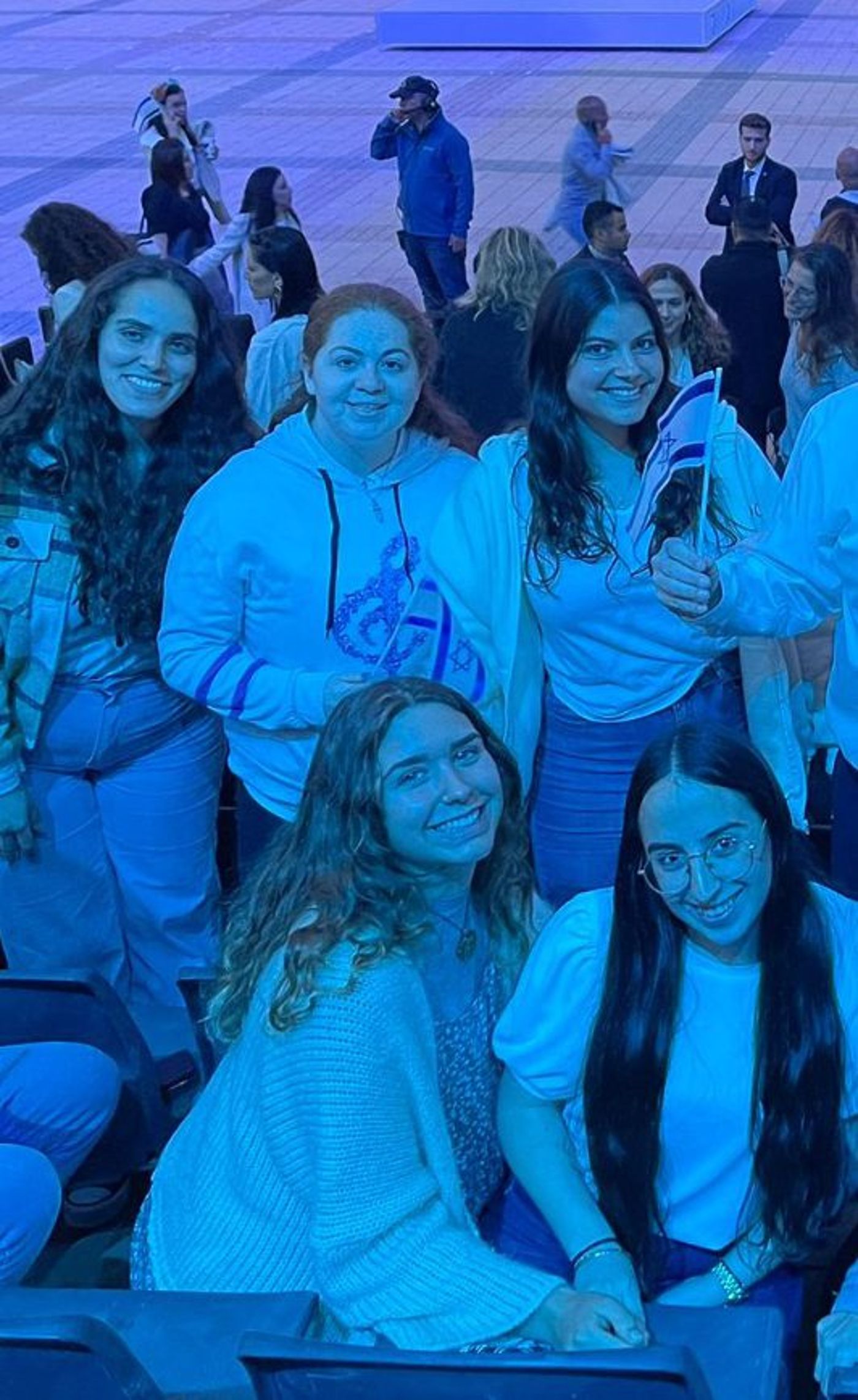 המצטיינים והמצטיינות (קרדיט