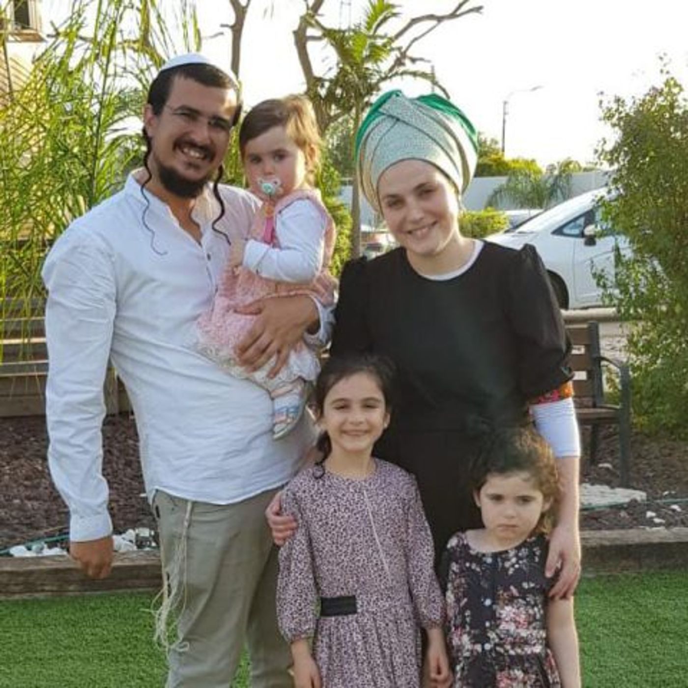 יהונתן ז"ל ומשפחתו (באדיבות המשפחה)
