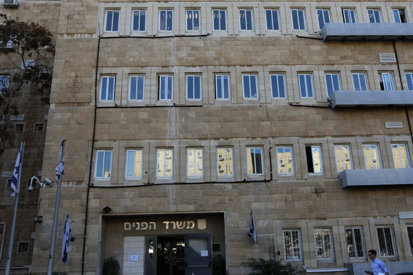 הפתרון של משרד הפנים לתורים הארוכים